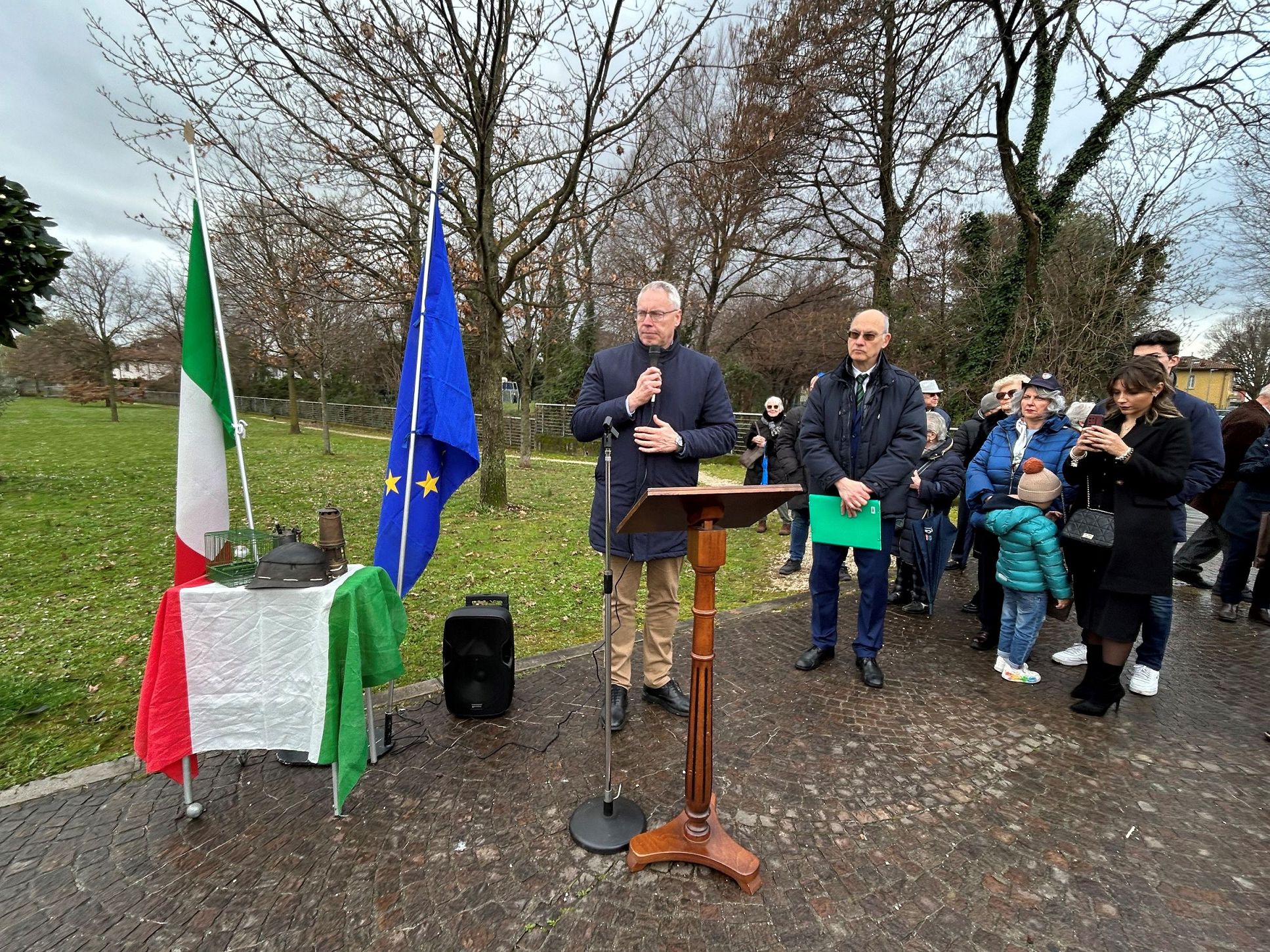 TRAGEDIA ARSIA. BORDIN: DOVEROSO CONFERIRE ALTA ONORIFICENZA A VITTIME